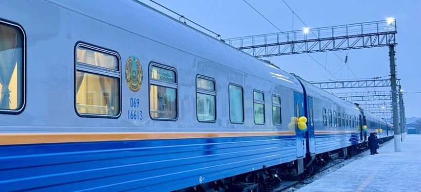 поезд, вагоны, КТЖ