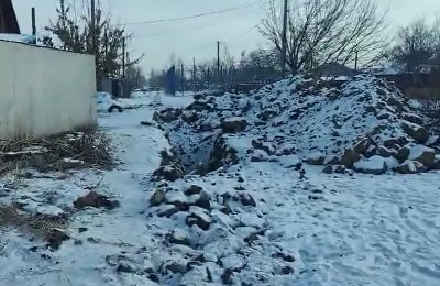 раскопанный водопровод