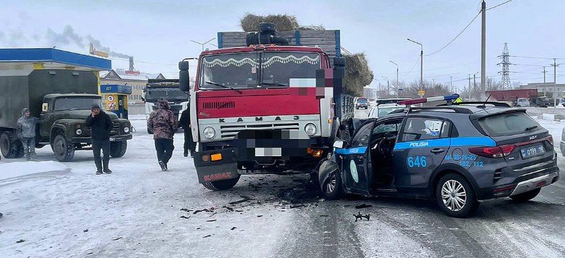 ДТП, грузовик, полицейское авто