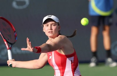 Рыбакина вышла в полуфинал турнира WTA 1000, победив чемпионку Australian Open 2020