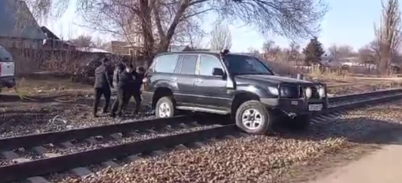 автомобиль