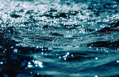 вода