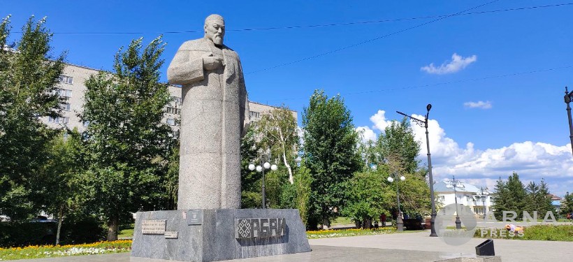 памятник Абаю, Семей памятник Абаю, Семей