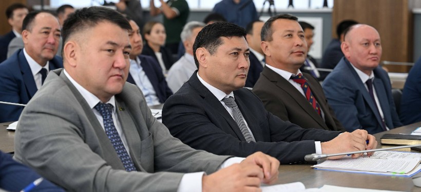 чиновники чиновники