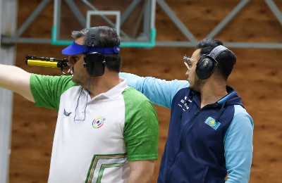 Юношеская сборная по стрельбе принесла Казахстану первую медаль