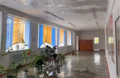 потолок, пол, лужа