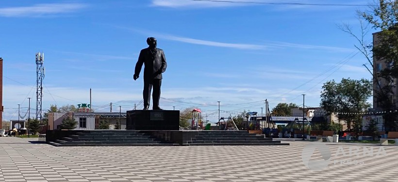 площадь Ауэзова