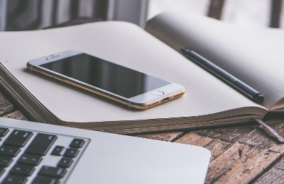 смартфон, ноутбук