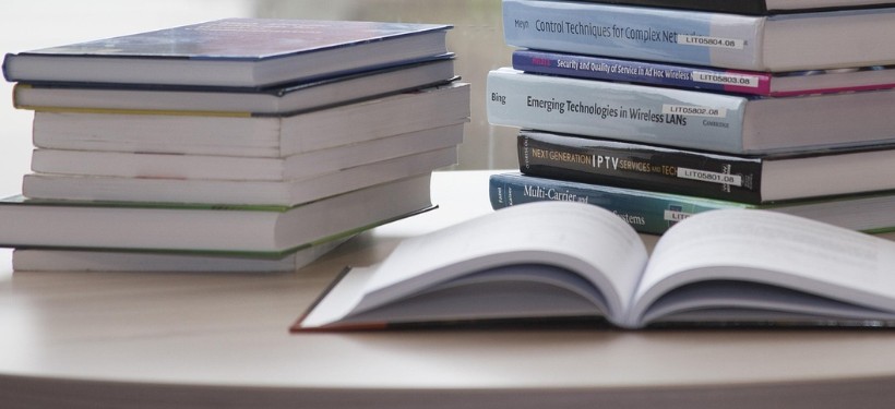 книги, библиотека