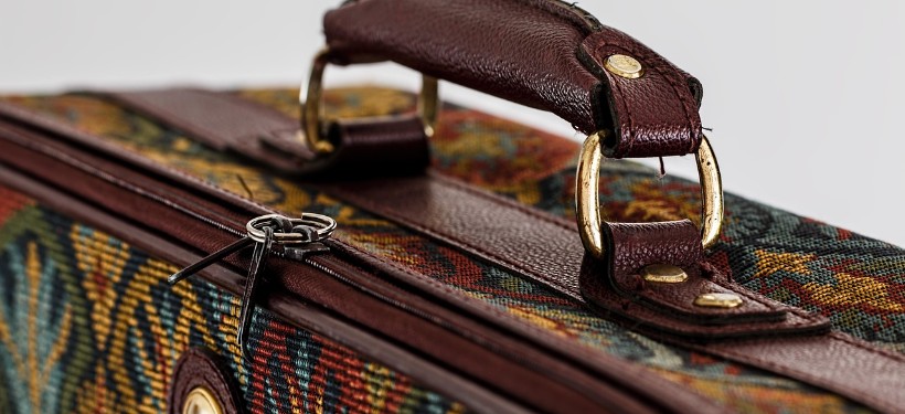 переезд, чемодан, переселение