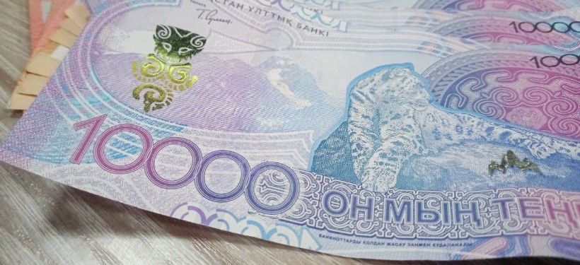 деньги, тенге