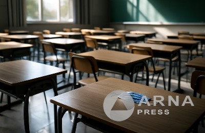 пустые парты, дистанционка