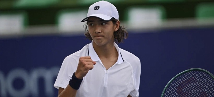 Амир Омарханов