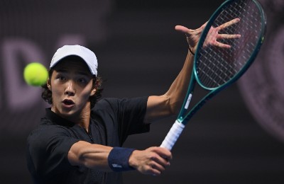 Амир Омарханов