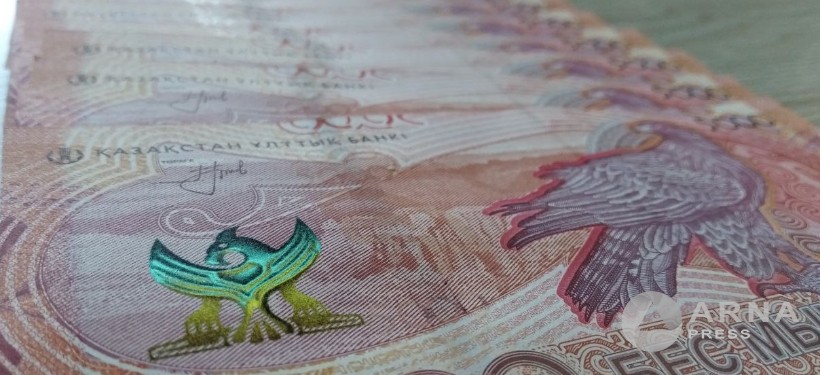 деньги, тенге