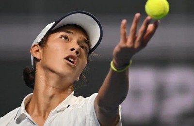 Амир Омарханов