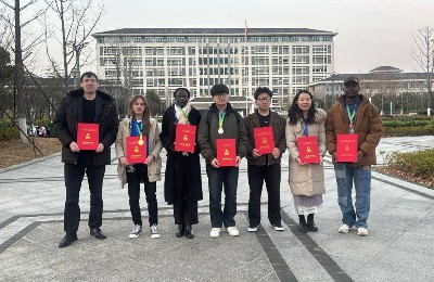 студент, BRICS