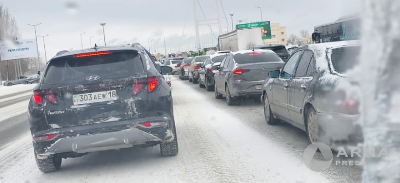пробки на мосту