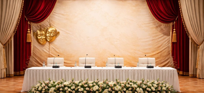 театр күні, көркемдік кеңес