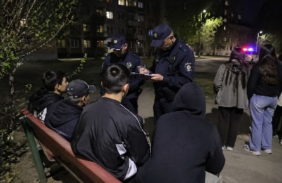 жасөспірім, қараусыз, полиция