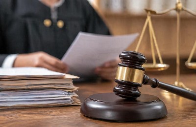 сот, шешімі, шекара, құқық