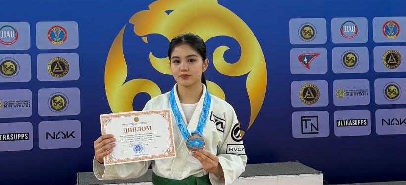 Зере Сериккали