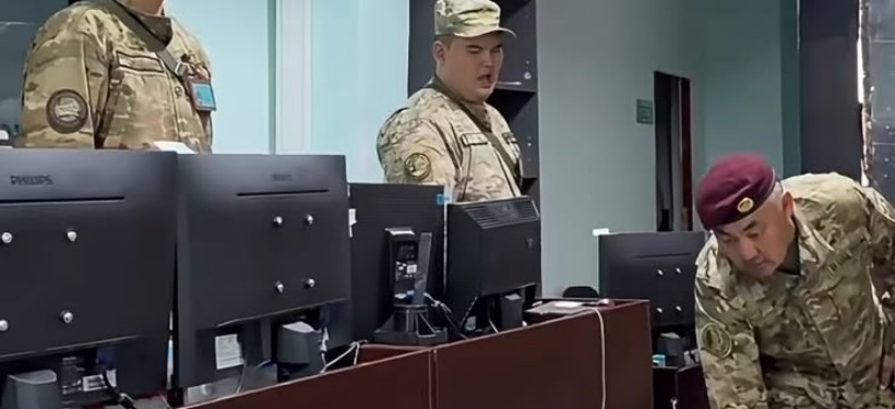 әскер, сарбаз, тексеру, Қорғаныс, министрлігі
